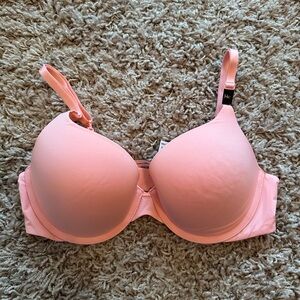 NWT Victoria’s Secret Bra 34C